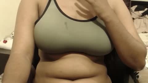 Snapshot of webshowxxx chatting on November 4, 2025, 10:03 am mina online show from November 4, 2025, 10:03 am