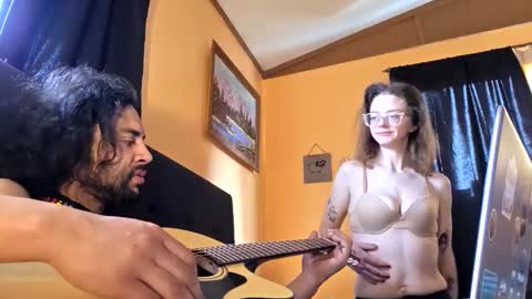 Snapshot of wecum2getdown chatting on February 22, 2026, 4:38 pm wecum2getdown online show from February 22, 2026, 4:38 pm