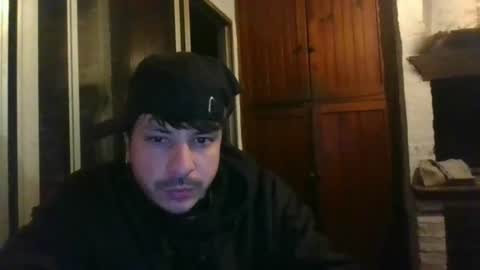  weedlover  online show from June 18, 2026, 4:35 am