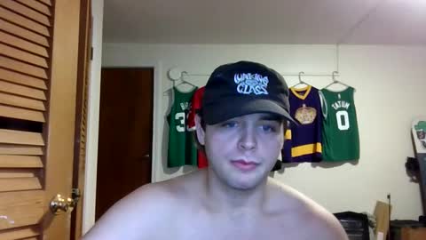 weenskir online show from April 16, 2026, 9:39 pm