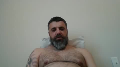Snapshot of weezy210 chatting on April 21, 2026, 10:23 pm Weezy online show from April 21, 2026, 10:23 pm