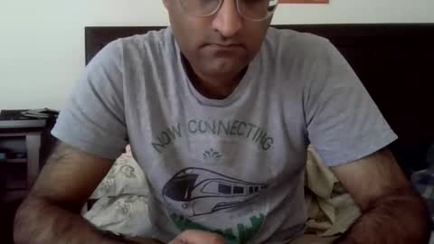 Snapshot of wefjkasdhfsn chatting on November 18, 2025, 6:45 pm Your Toy Joy Boy online show from November 18, 2025, 6:45 pm