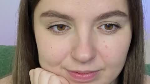 Snapshot of weird_bird chatting on March 5, 2026, 4:52 am Weird Bird online show from March 5, 2026, 4:52 am