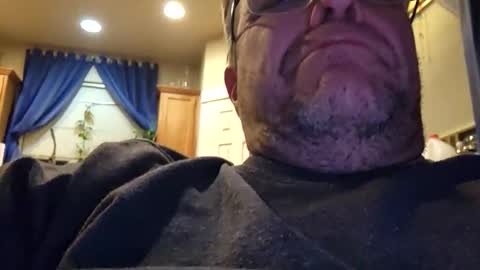 welderod online show from October 19, 2025, 5:52 am