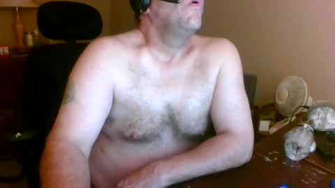 Snapshot of welderod chatting on July 3, 2026, 10:43 am welderod online show from July 3, 2026, 10:43 am