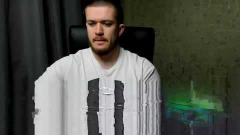 Snapshot of well_boy_ chatting on January 9, 2026, 5:15 pm well_boy_ online show from January 9, 2026, 5:15 pm