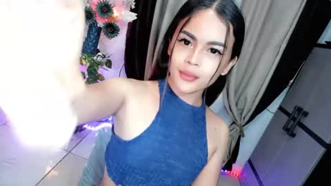 Snapshot of wellcumbabyxx chatting on April 18, 2026, 9:59 pm Hi Im LOVIE Please dont forget to follow and thumbs up me online show from April 18, 2026, 9:59 pm