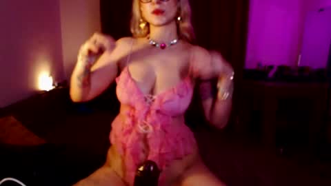 Liza online show from April 11, 2026, 4:33 pm