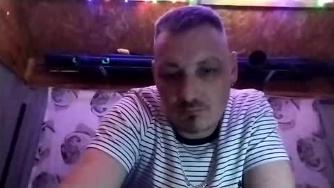 Snapshot of welshdragon37 chatting on December 18, 2025, 2:12 pm Welshdragon37 online show from December 18, 2025, 2:12 pm