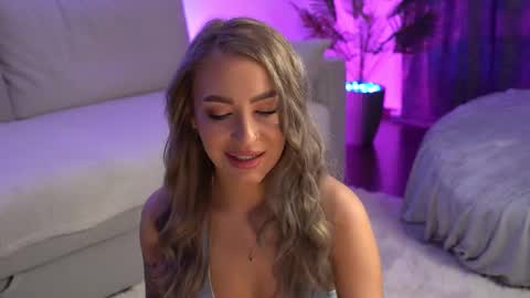 Wendy online show from March 3, 2025, 8:27 am