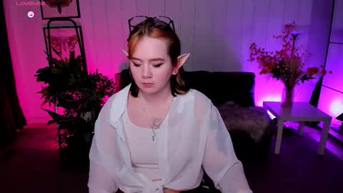 wendyycandy online show from September 16, 2025, 12:06 pm