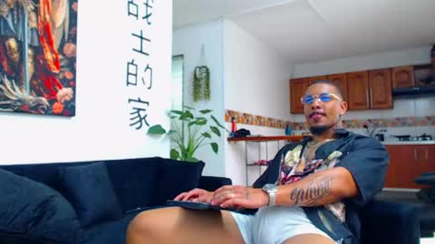 Snapshot of wesleyrogger chatting on April 19, 2026, 6:10 pm Wesley Rogger online show from April 19, 2026, 6:10 pm