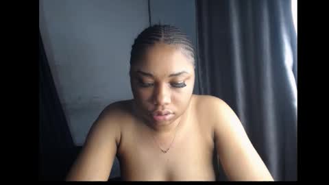 queen online show from December 27, 2024, 3:53 am