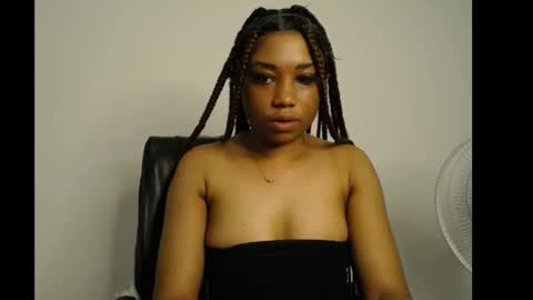 queen online show from January 3, 2025, 9:04 am