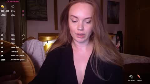 Lana online show from February 11, 2026, 7:41 pm