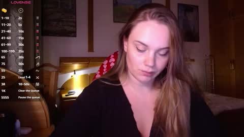 Lana online show from March 16, 2026, 8:35 pm