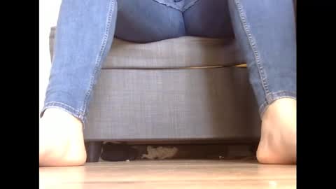 Snapshot of wet_pants2022 chatting on February 27, 2025, 1:38 pm wet_pants2022 online show from February 27, 2025, 1:38 pm
