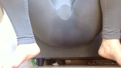 Snapshot of wet_pants2022 chatting on October 6, 2025, 11:29 am wet_pants2022 online show from October 6, 2025, 11:29 am