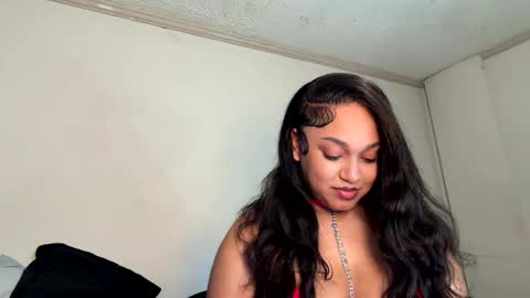 SheSquirts online show from May 13, 2026, 10:27 pm
