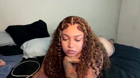 SheSquirts online show from May 20, 2026, 4:24 pm