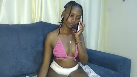 Snapshot of wetfreakym chatting on April 21, 2026, 6:23 pm Bella online show from April 21, 2026, 6:23 pm