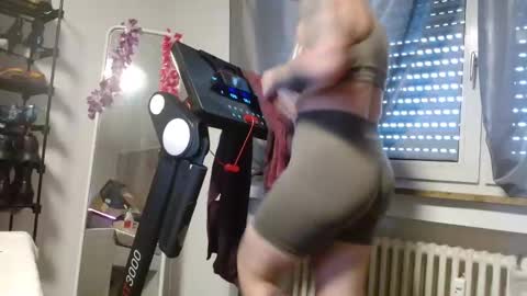 Snapshot of wetgerman2 chatting on February 6, 2025, 10:59 am Wetgerman online show from February 6, 2025, 10:59 am