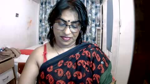 Snapshot of wetindian1971 chatting on July 10, 2026, 6:43 pm kavita online show from July 10, 2026, 6:43 pm