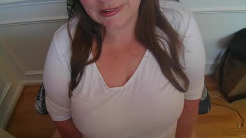 Snapshot of wetwordsonly chatting on July 16, 2026, 4:13 pm WetWordsOnly online show from July 16, 2026, 4:13 pm