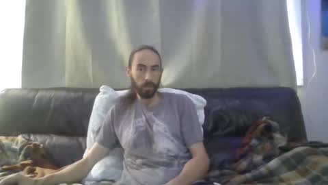 Whaler84 online show from December 18, 2025, 12:33 pm