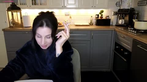 Victoria Maria online show from January 17, 2025, 10:01 pm