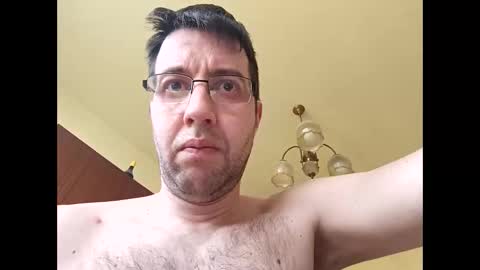 stoffy online show from February 19, 2025, 11:49 am