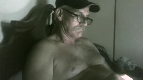Snapshot of wheenidude chatting on May 9, 2026, 8:08 am wheenidude online show from May 9, 2026, 8:08 am
