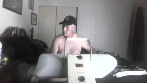 Snapshot of wheenidude chatting on May 10, 2026, 8:19 am wheenidude online show from May 10, 2026, 8:19 am