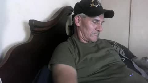 Snapshot of wheenidude chatting on May 15, 2026, 7:32 pm wheenidude online show from May 15, 2026, 7:32 pm