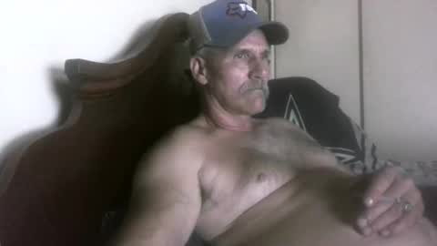 Snapshot of wheenidude chatting on May 20, 2026, 11:16 am wheenidude online show from May 20, 2026, 11:16 am
