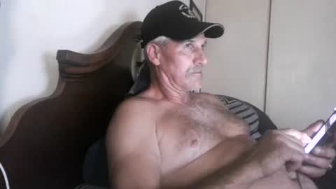Snapshot of wheenidude chatting on May 24, 2026, 10:48 pm wheenidude online show from May 24, 2026, 10:48 pm