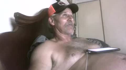 Snapshot of wheenidude chatting on May 30, 2026, 5:32 pm wheenidude online show from May 30, 2026, 5:32 pm