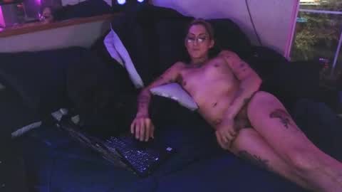 Risky online show from November 3, 2025, 10:27 am