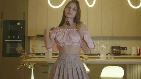 Naomi online show from October 22, 2025, 2:28 pm