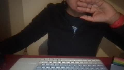 Snapshot of whisperingfire chatting on October 19, 2025, 4:40 pm Mel online show from October 19, 2025, 4:40 pm