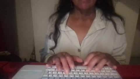 Snapshot of whisperingfire chatting on October 20, 2025, 5:35 pm Mel online show from October 20, 2025, 5:35 pm