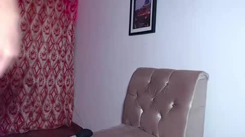 Snapshot of white_boy84723 chatting on February 25, 2025, 5:19 am white boy online show from February 25, 2025, 5:19 am