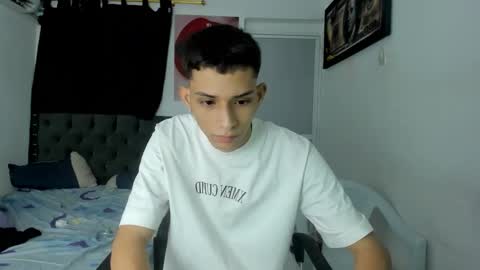 Snapshot of white_master444 chatting on April 13, 2026, 2:17 am white online show from April 13, 2026, 2:17 am