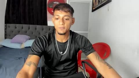 Snapshot of white_master444 chatting on April 22, 2026, 12:02 am white online show from April 22, 2026, 12:02 am