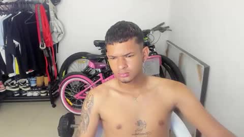 Snapshot of white_master444 chatting on April 23, 2026, 5:48 pm white online show from April 23, 2026, 5:48 pm