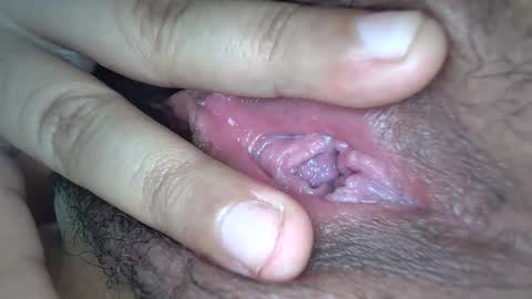 white_sexy_ online show from October 4, 2025, 12:03 pm