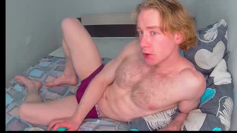 Snapshot of whitebars22 chatting on December 18, 2025, 8:53 am whitebars22 online show from December 18, 2025, 8:53 am