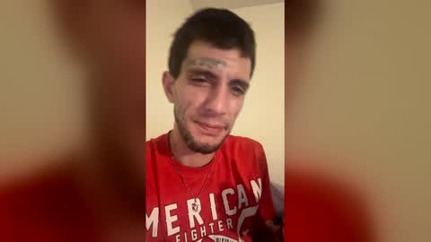 Snapshot of whiteboiiandhisbitch chatting on March 19, 2026, 6:06 am whiteboiiandhisbitch online show from March 19, 2026, 6:06 am