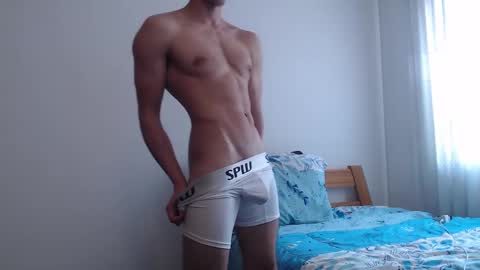Snapshot of whiteboymask chatting on February 26, 2025, 7:16 pm Whiteboymask online show from February 26, 2025, 7:16 pm