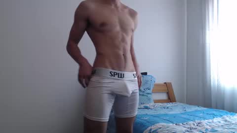 Snapshot of whiteboymask chatting on March 7, 2025, 4:00 pm Whiteboymask online show from March 7, 2025, 4:00 pm